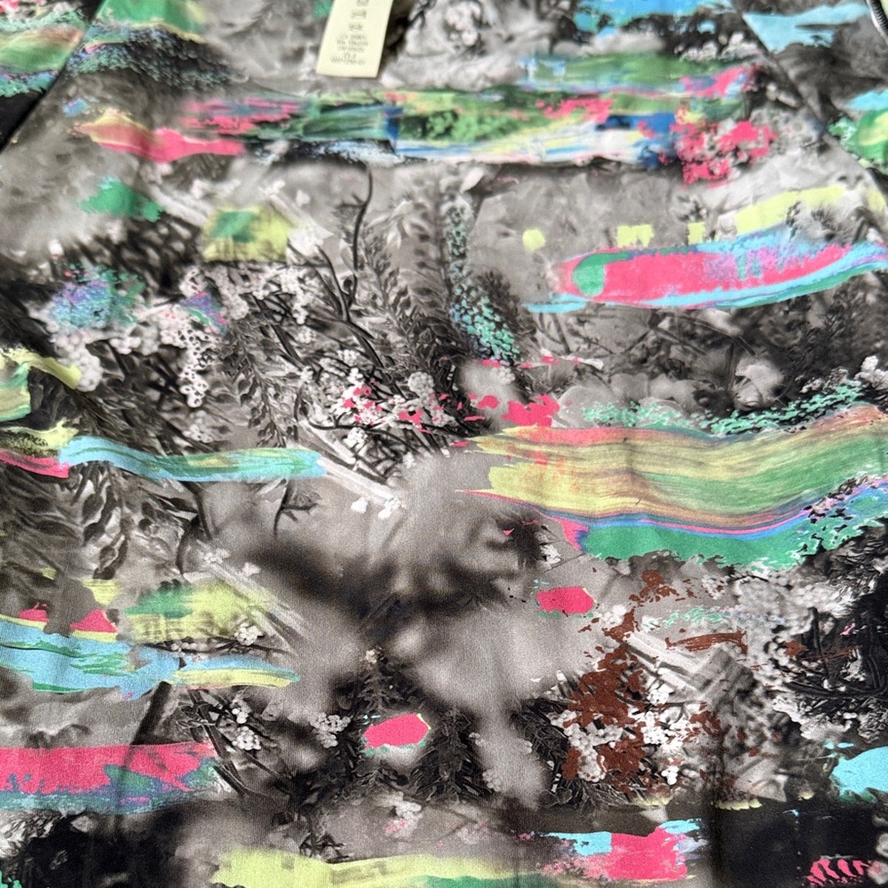 Lululemon Multicolor Abstract Muscle Tee - Picture 4 of 7